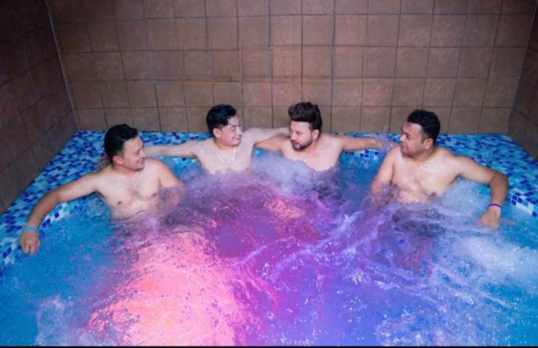 Jacuzzi